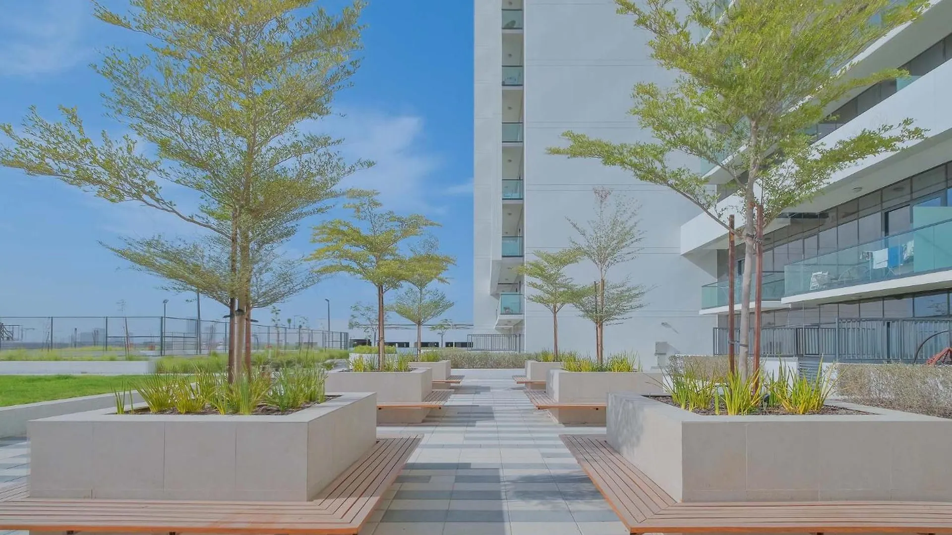 דובאי Cozy 1-Bedroom Apartment At Golf Vita In Damac Hills With Relaxing Views! 0*,
