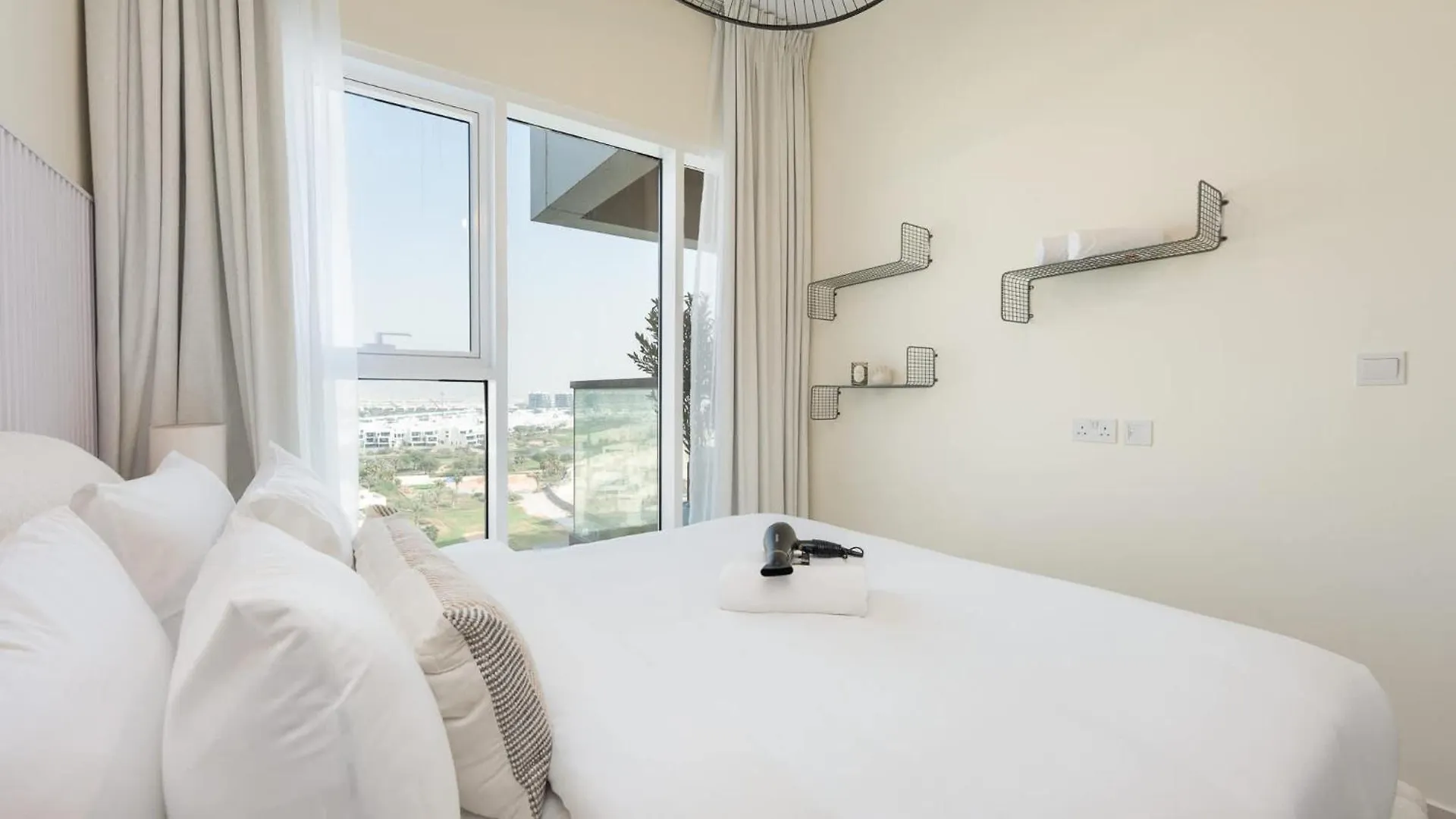 Cozy 1-Bedroom Apartment At Golf Vita In Damac Hills With Relaxing Views! Dubai 0*,  United Arab Emirates